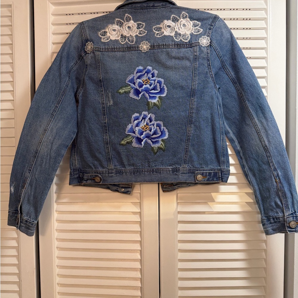 Handmade Embellished Flower Jean Jacket - Picture 2 of 3